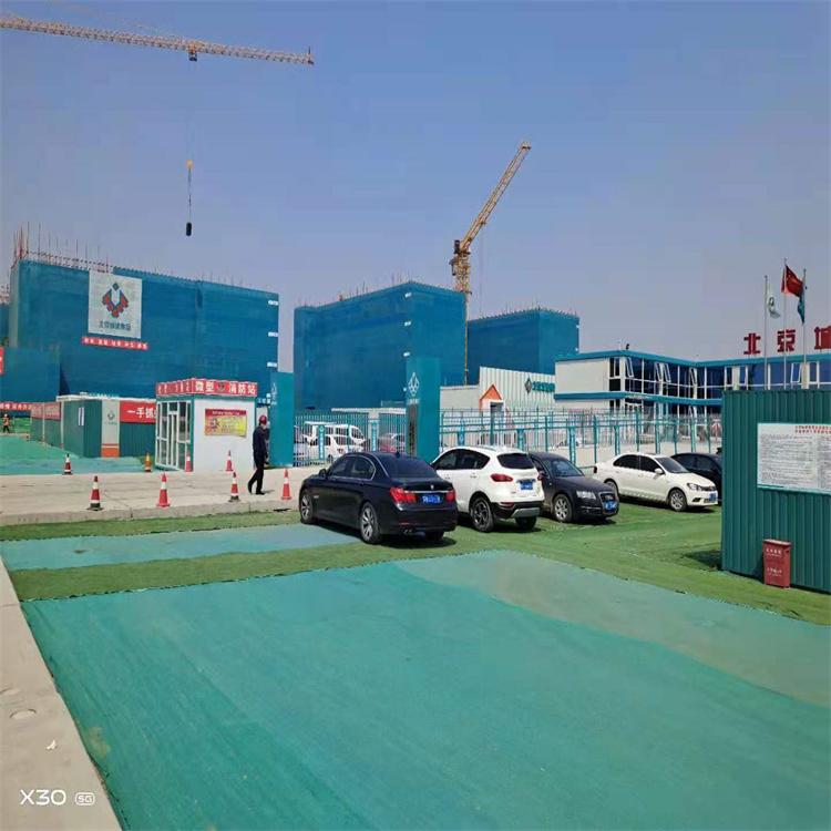 扁铁框护栏网 场地围栏网 道路栅栏隔离网厂家安装简便方便运输