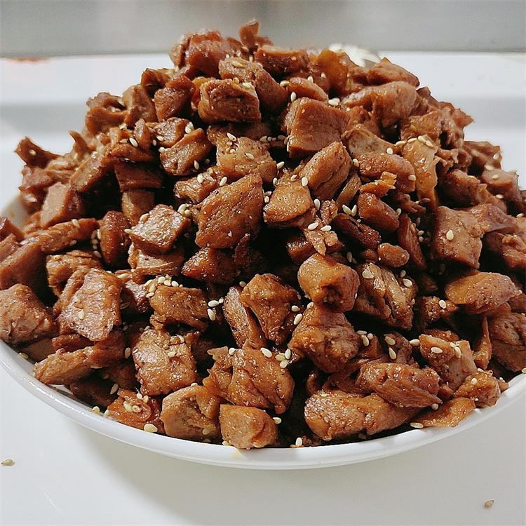 香辣零食河北厂家供货 素牛肉粒批发价格 黑胡椒素牛肉粒 