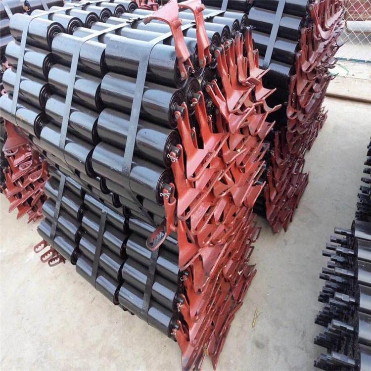 现货供应 螺旋清扫托辊 缓冲托辊 槽型托辊 橡胶螺旋托辊大量现货