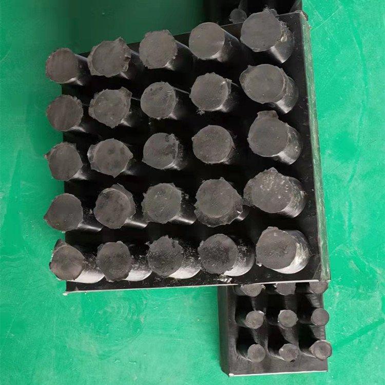 钉型氯丁橡胶隔减震垫板   橡胶减震胶钉柱     钢轨橡胶减震垫块   公路桥梁橡胶支座