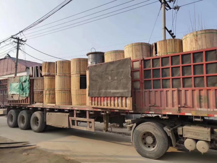 常年低价销售出售光纤光缆4芯6芯12芯24芯48芯72芯96芯144芯室外光缆长飞烽火亨通国标品牌包邮送货上门