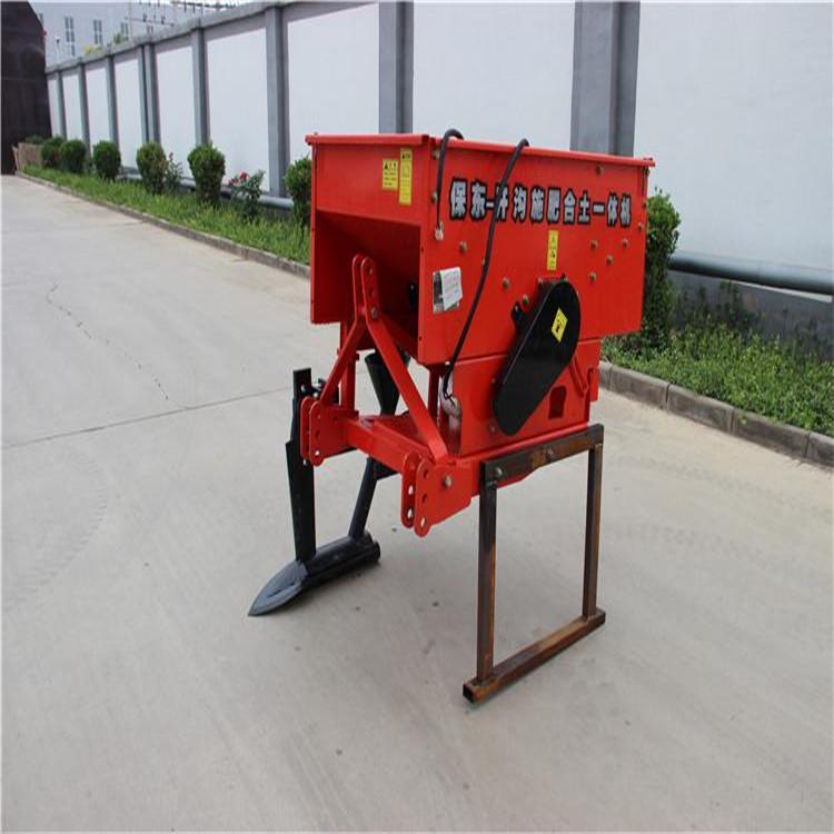 老果园地下开沟施肥机