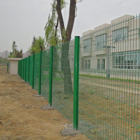 护栏网 公路护栏网铁丝围栏网 高速公路铁路防护围栏网 隔离护栏