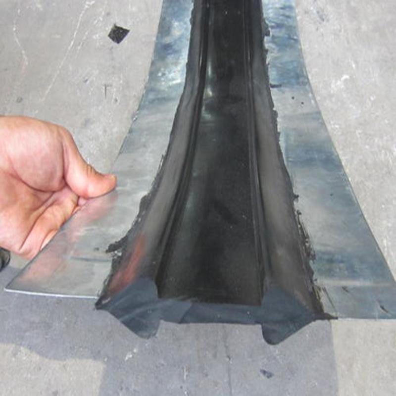 651型中埋橡胶止水带300*6/8/10 背贴式钢边止水带止水条水利工程
