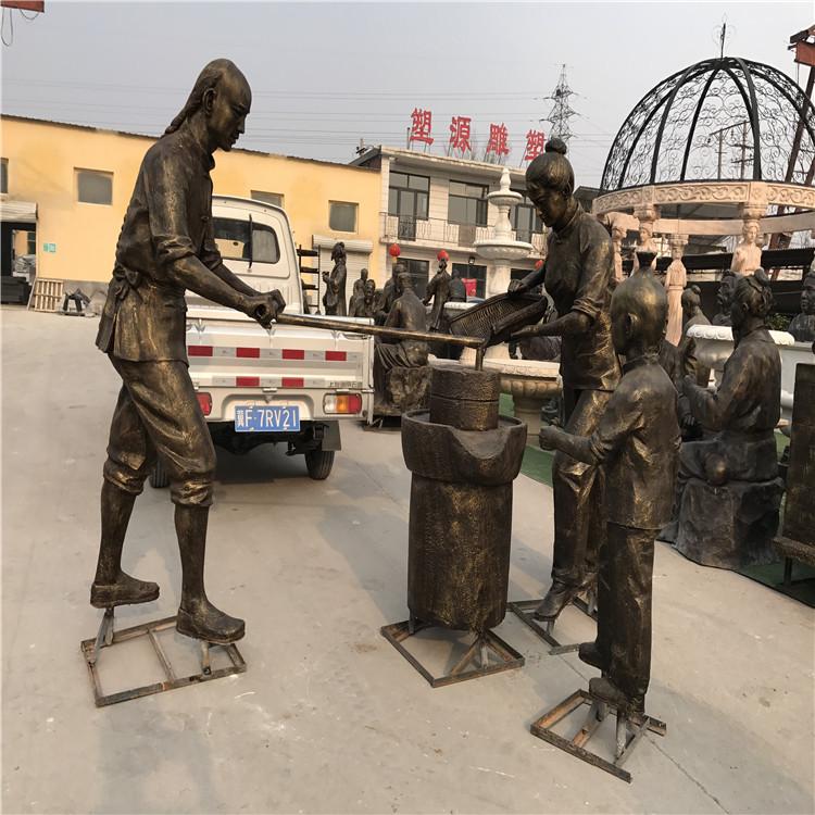 民俗文化雕塑 推石磨