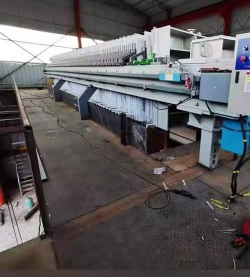 厂家直销板框式高压隔膜自动污水处理环保压滤机