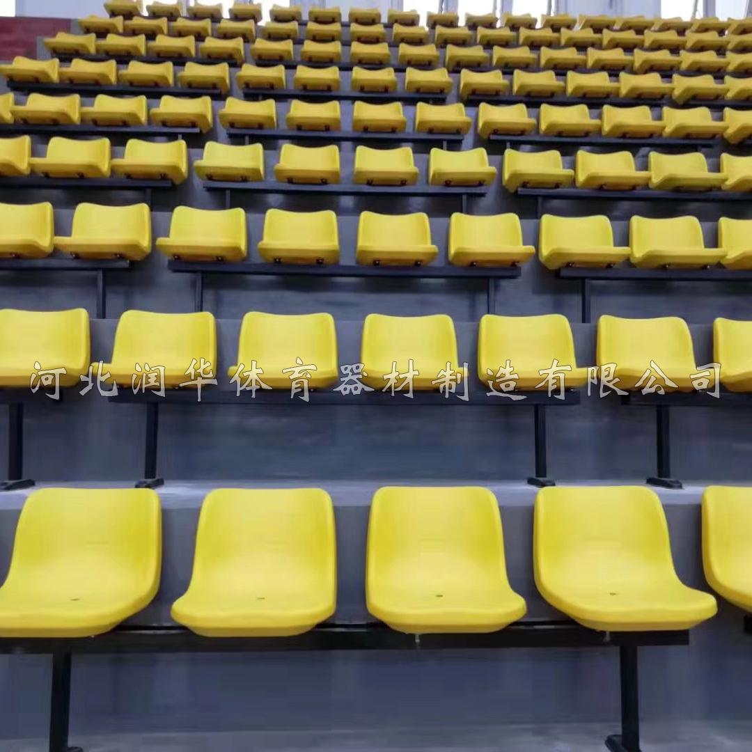 户外座椅学校体育场馆中空吹塑座椅直立式斜挂式塑料座椅