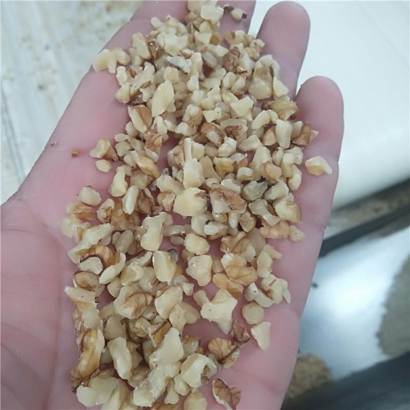食品厂专用碎核桃仁 四路核桃仁碎 碎四路核桃仁净货 批发价格