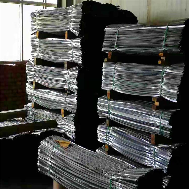 盛保丝网 混凝土免拆模板镀锌收口网 新型止水鱼鳞钢模板 价格优惠