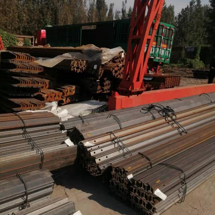 轨道钢    钢轨   轻轨