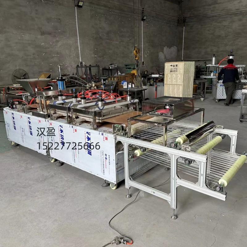 做淄博烧烤的小饼机器厂家尚禾大型全自动烙饼机商用