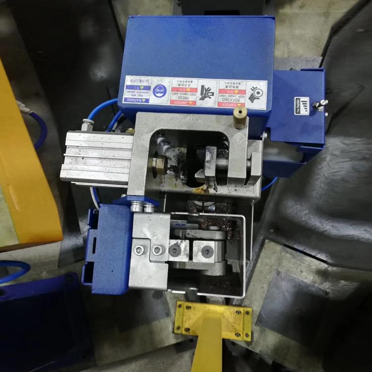 供应焊接机器人 清枪器 清洁机器人 机器人清枪器 清枪站