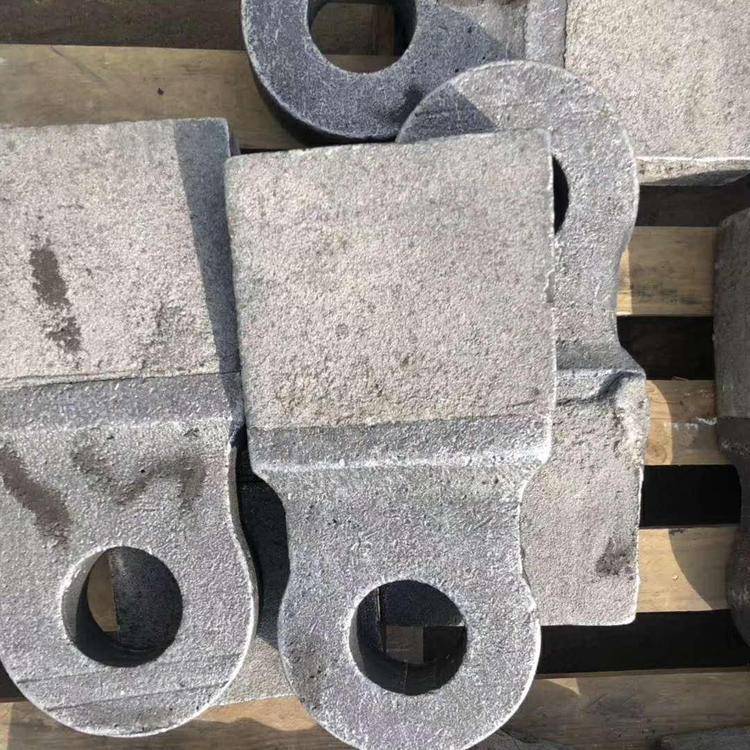 多锤头破碎机腾荣破碎机锤头厂商