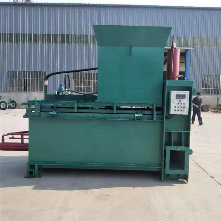 新型玉米秸秆压块机