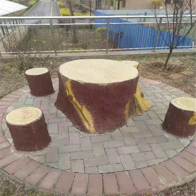 水泥仿木坐凳制作   仿木坐凳产品    各种仿树桌椅   仿木坐凳   仿木垃圾桶   秀川仿木厂家