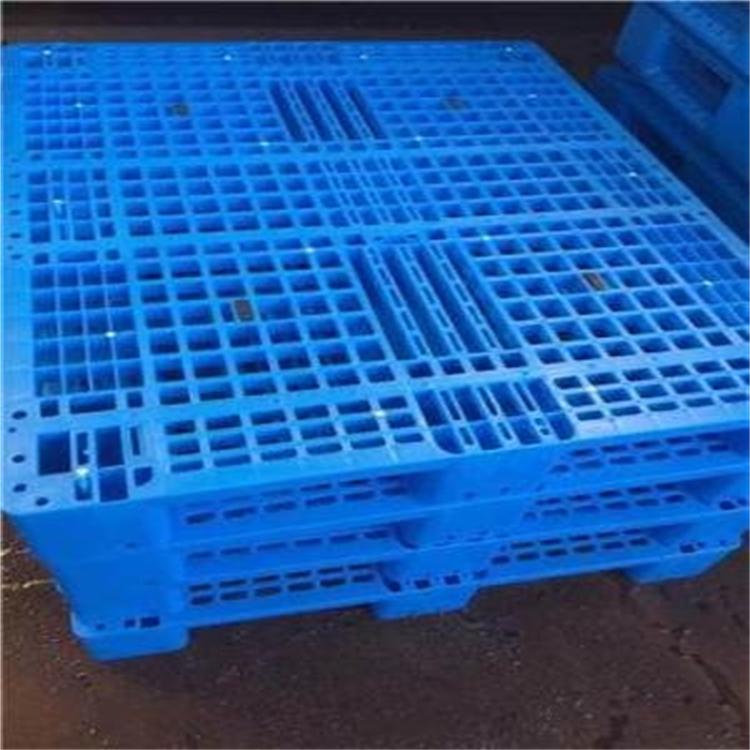 叉车塑料托盘网格田字型 叉车塑料托盘网格田字型精选厂家 厂家直销