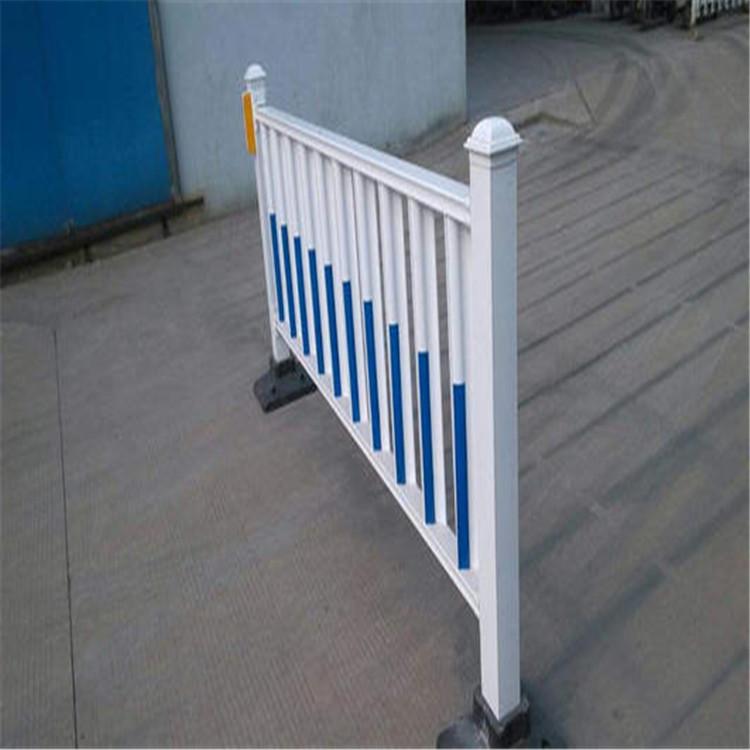 道路护栏生产厂家现货规格齐全