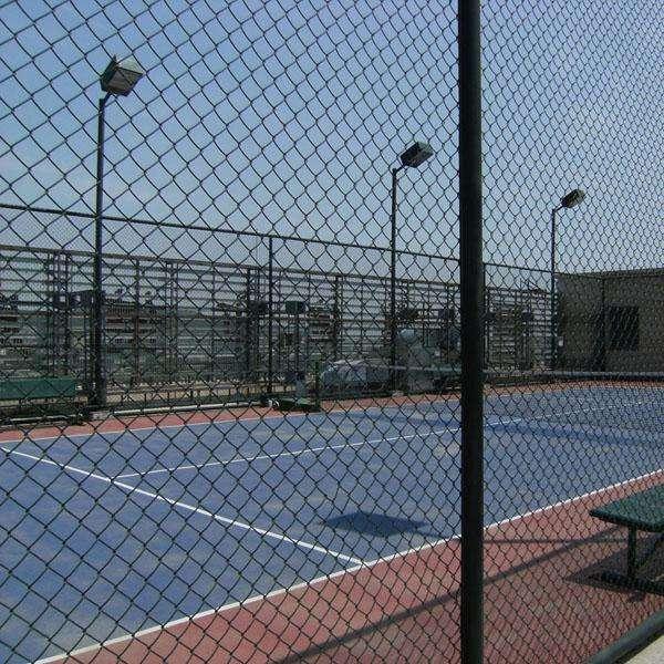 学校体育场隔离球场护栏围网 小区篮球场围网定制厂家