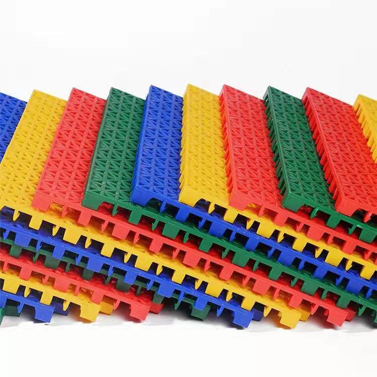 旱冰场地板 轮滑溜冰篮球场足球 羽毛球场 悬浮式拼装运动地板