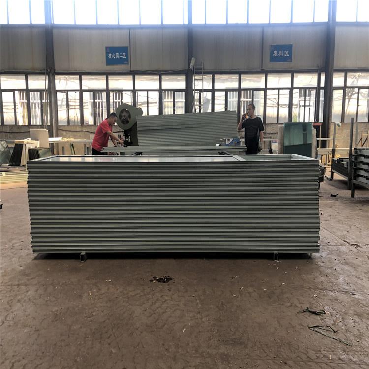 聚峰门窗 彩钢立转窗 批发价格 欢迎来电订购