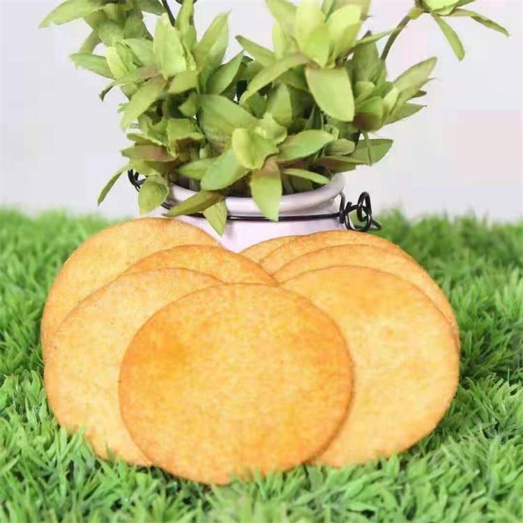 铁棍山药饼干批发价格 红色箱子薄脆饼干小零食批发厂家