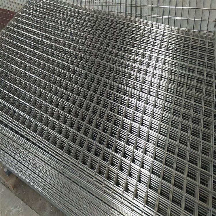 不锈钢电焊网304不锈钢网片建筑工地金属网球场焊接不锈钢网片