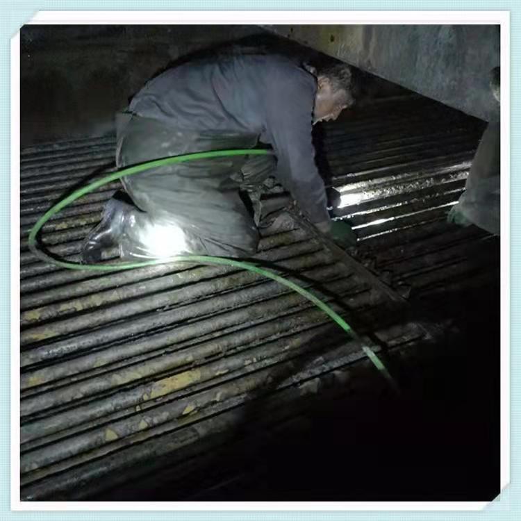 蒸馏塔清洗 脱硫塔清洗 洗苯塔清洗 油罐清洗 冷却塔清理