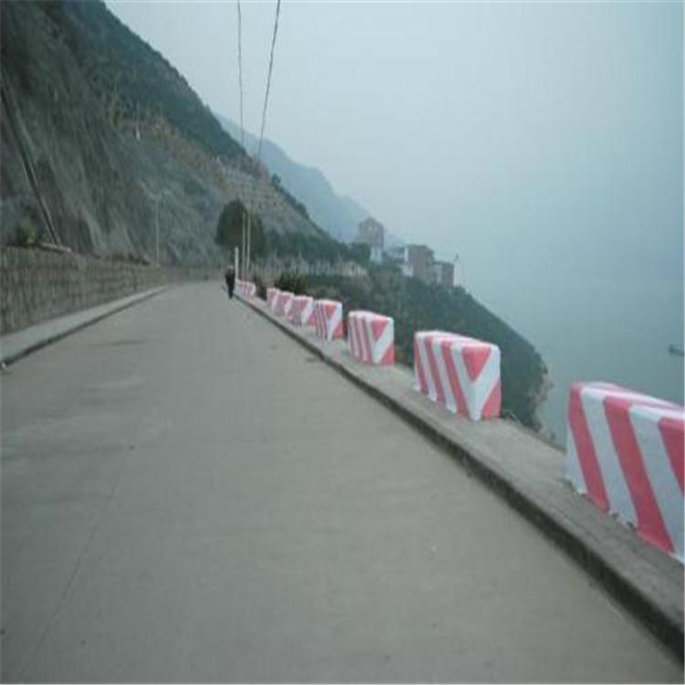 MZ-517高速公路隔离墩全新料防撞墩手提式塑料墩交通专业生产