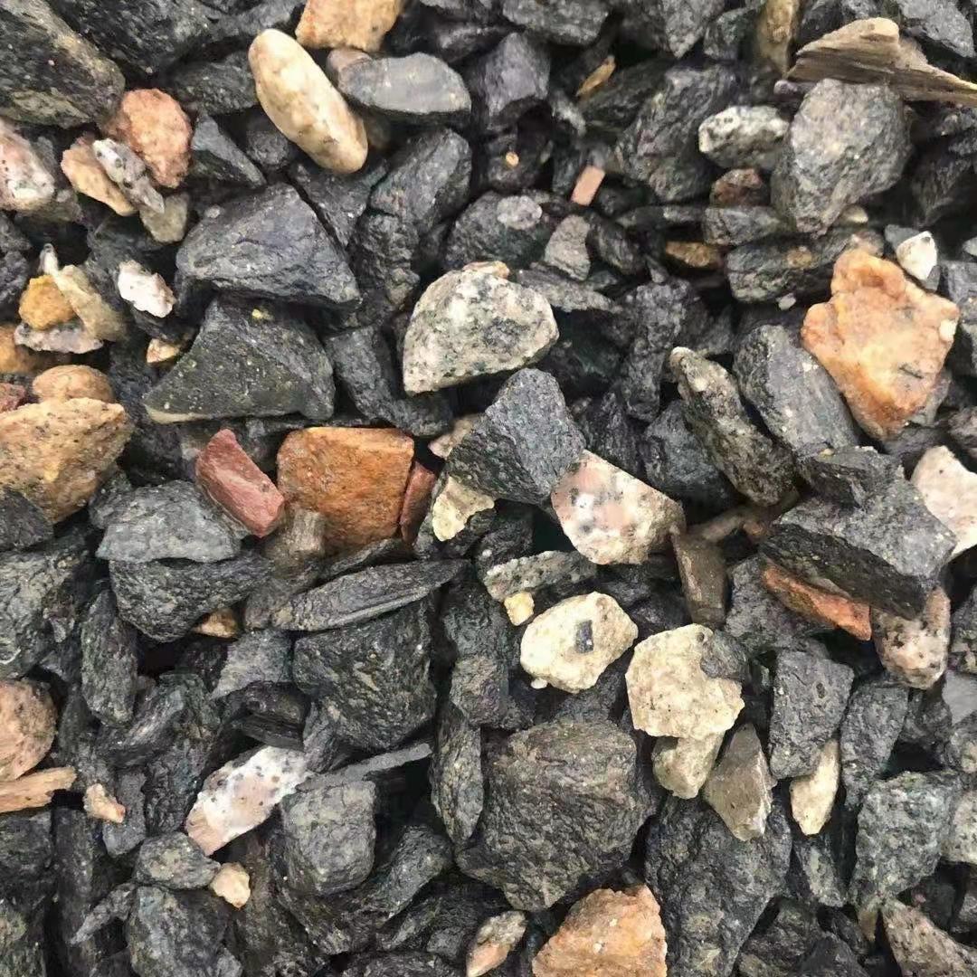 耀阳供应大量黑色机制石米   园林铺面石子水洗打磨黑卵石