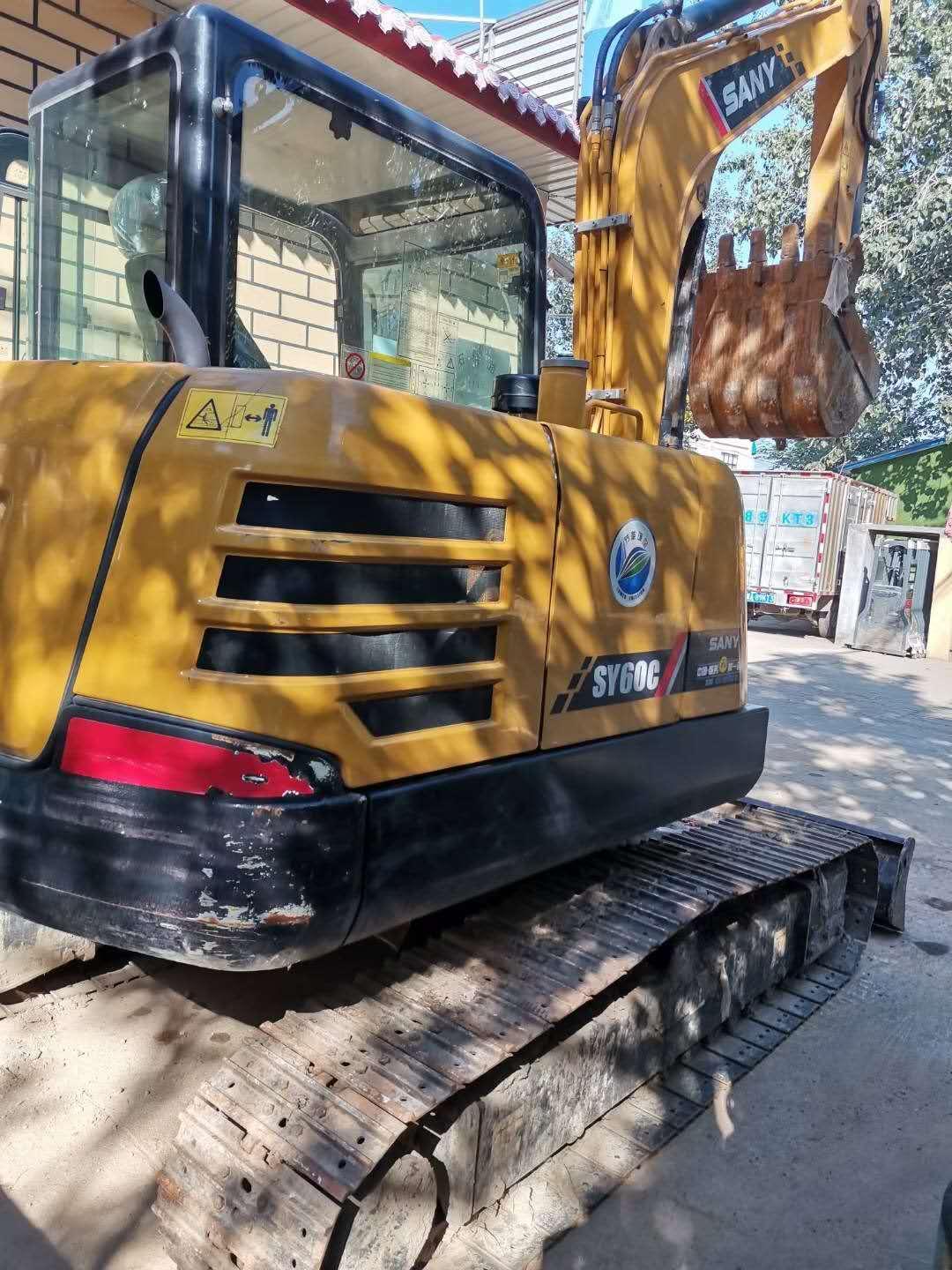 三一精品挖掘机19年60