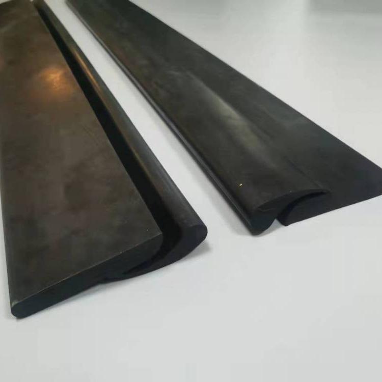 定做各种规格型号防溢裙板 Y型聚氨酯防溢裙板